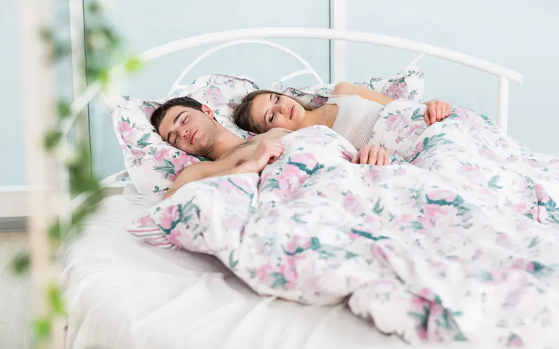 Dormir à deux : comment bien choisir le matelas pour un couple