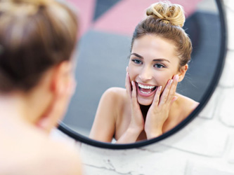 Un miroir intelligent pour analyser votre peau
