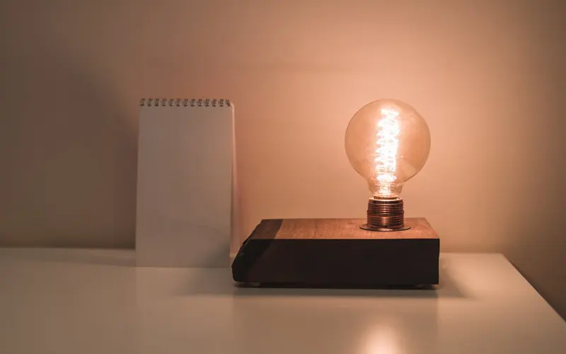 lampe en bois