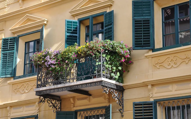 balcon fleuri