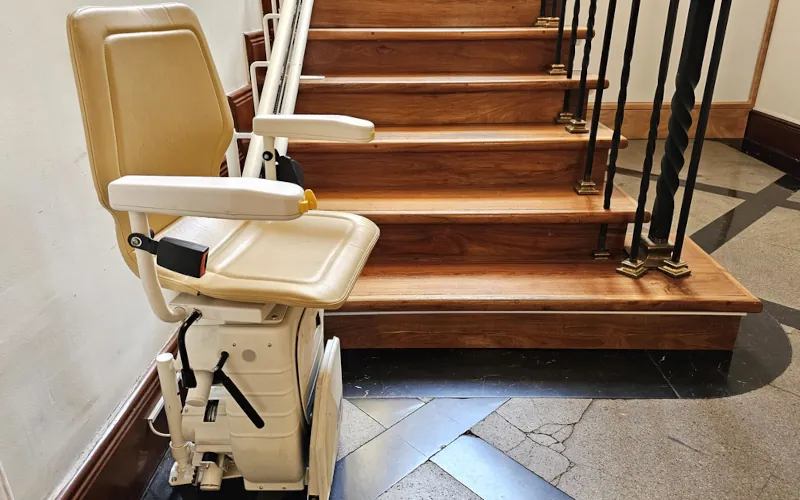 Installation d'un monte-escalier&nbsp;: comment ça se passe concrètement&nbsp;?
