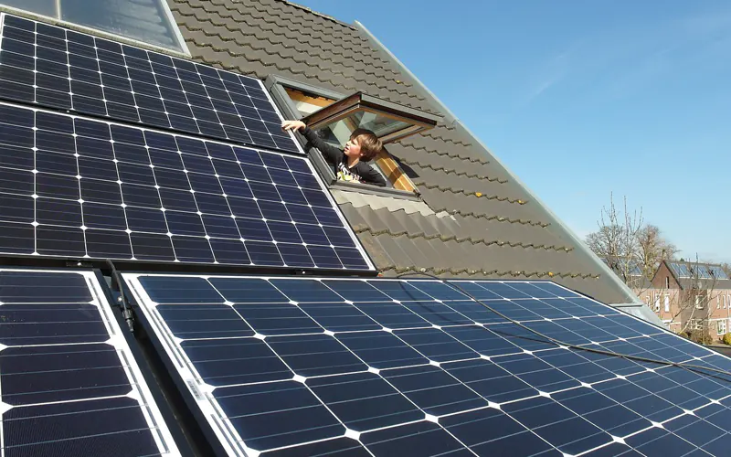 Produire son électricité avec des panneaux solaires