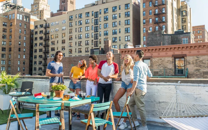 Terrasse, balcon, jardin : quel mobilier choisir selon l'espace disponible ?